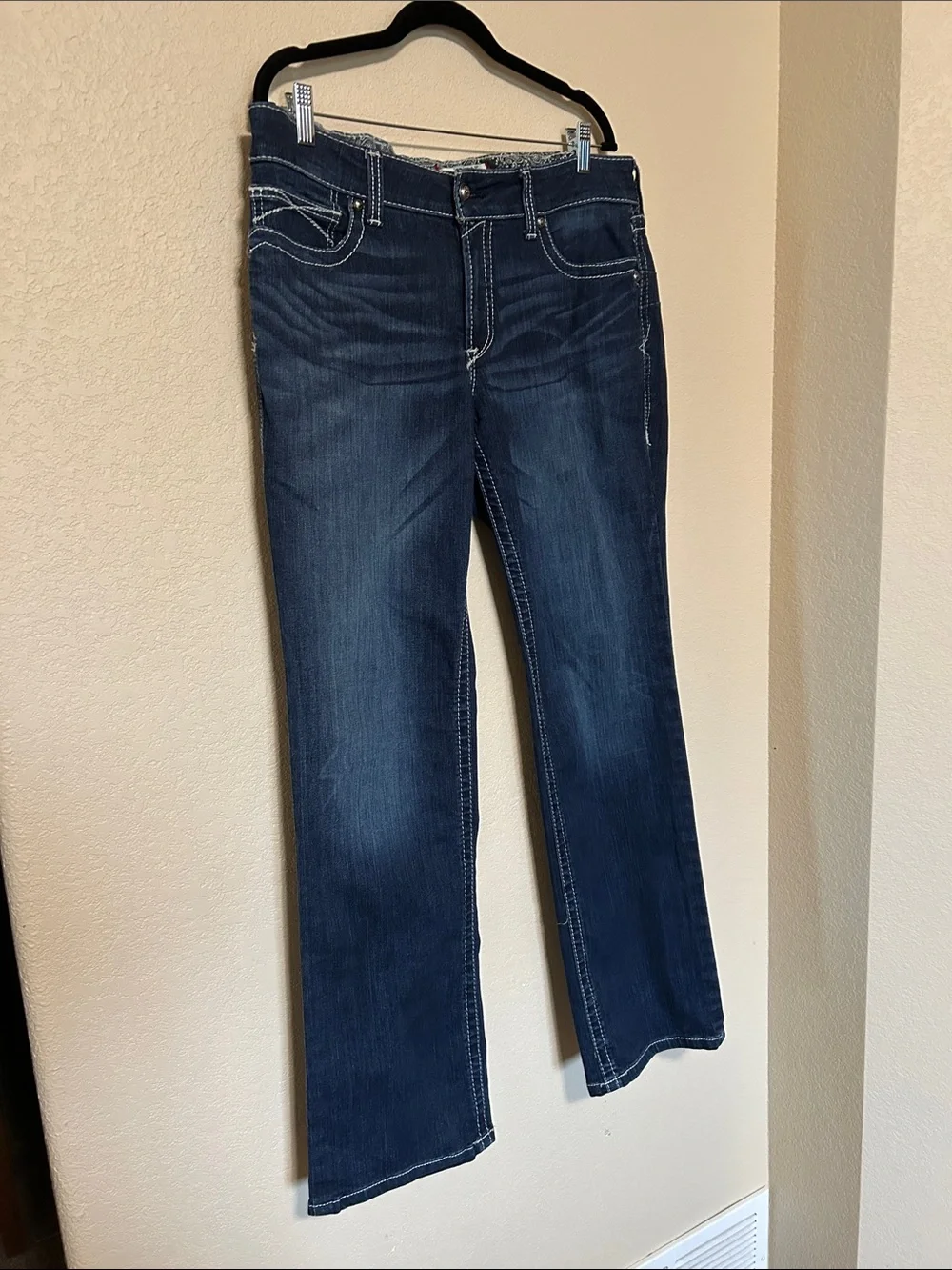 ARIAT Women’s Mid Rise Icon Stackable Straight Leg Jeans 33R Western Rodeo Denim